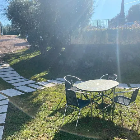 Residenza Cipressi E Olivi 아파트