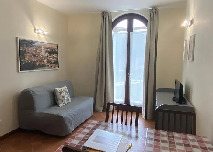 Residenza Cipressi E Olivi - Veronainflat * فيرونا
