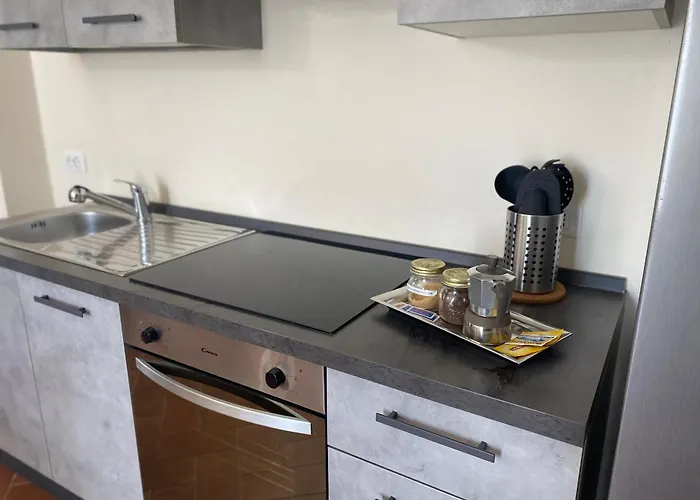 Residenza Cipressi E Olivi - Veronainflat شقة فيرونا