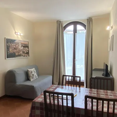 Residenza Cipressi E Olivi 公寓 *
